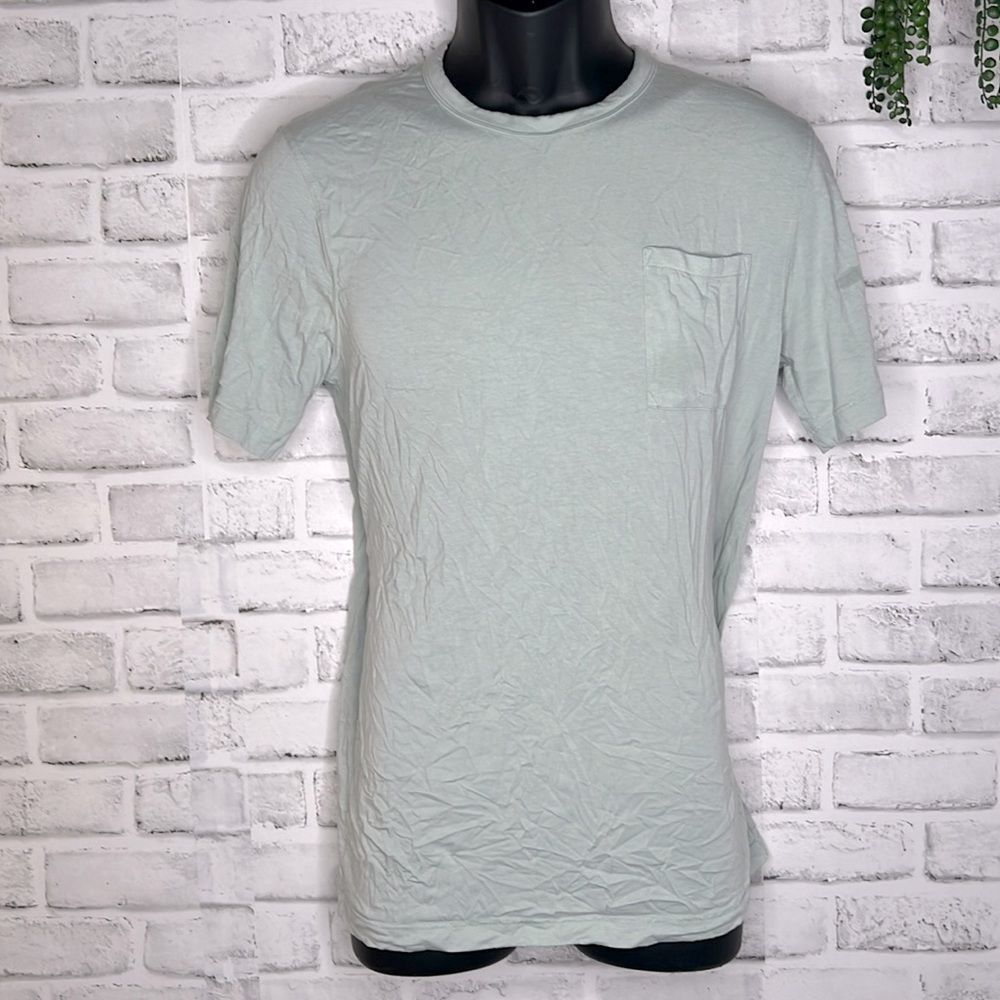 tasc Performance Pocket Tee Shirt Tshirt Size Medium Organic Cotton Bamboo